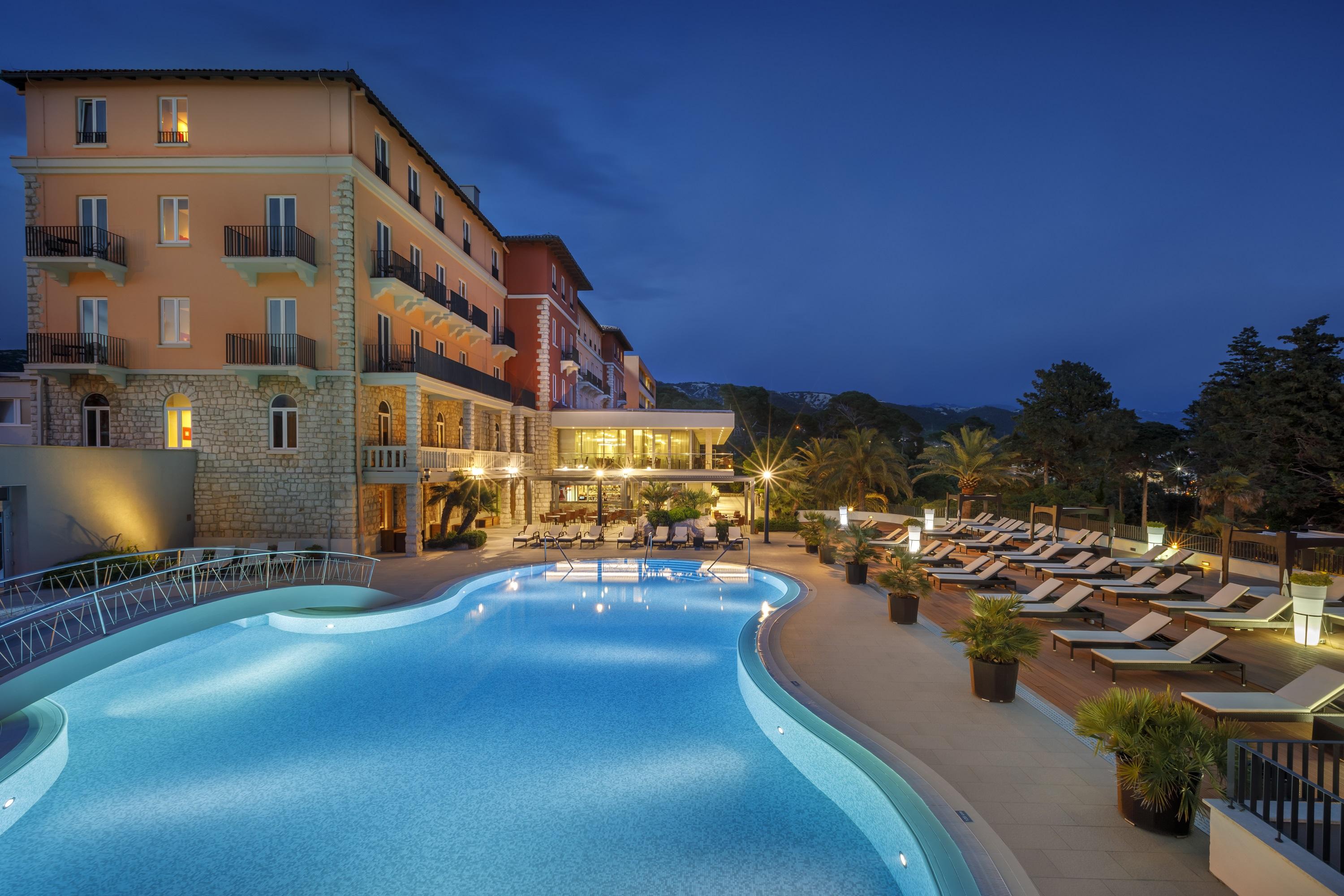 Imperial Heritage Hotel, Valamar Collection (Adults Only) Rab Town Bagian luar foto