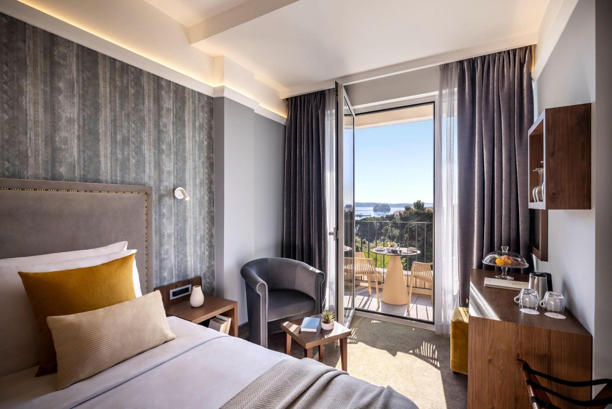 Imperial Heritage Hotel, Valamar Collection (Adults Only) Rab Town Bagian luar foto